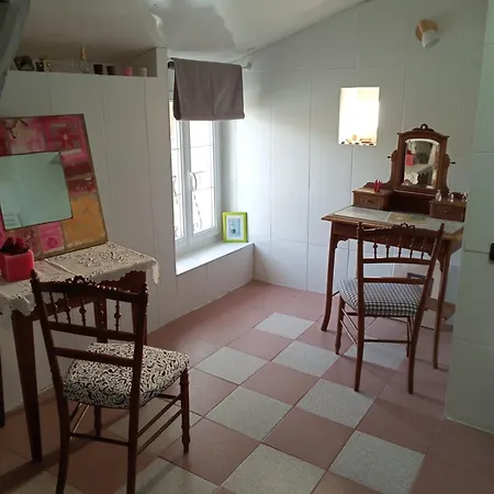 Les Hirondelles Отель типа 